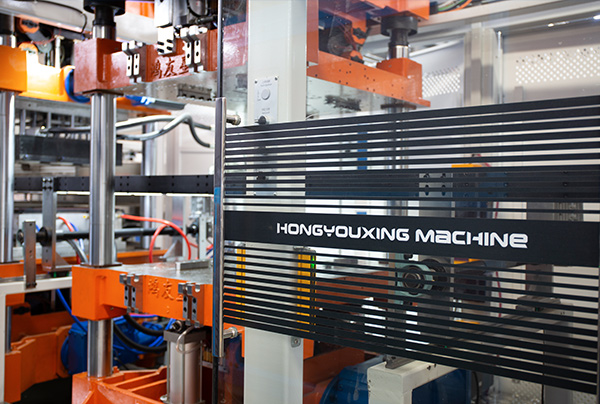 থার্মোফর্মিং মেশিন/প্লাস্টিক কাপ মেশিন